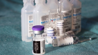 Vaccinul Pfizer/BionTech poate neutraliza trei mutaţii ale SARS-CoV-2
