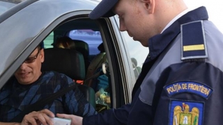 Zeci de cetăţeni străini prinși cu acte false la frontiera României