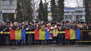 Câteva sute de basarabeni participă la sărbătorirea Zilei Unirii la Iași