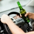 Șofer depistat în trafic în timp ce consuma băuturi alcoolice